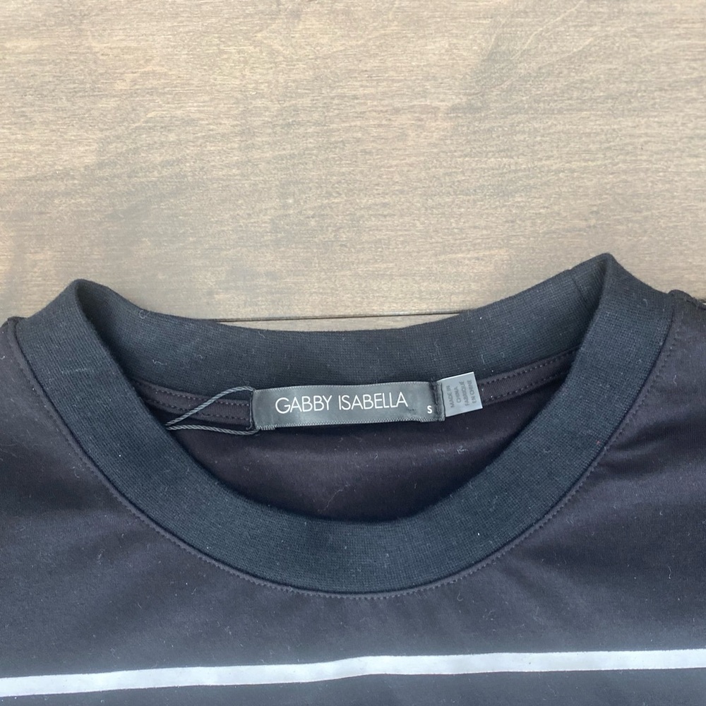 Gabby Isabella Black and White Cat tee. Woman’s size small/ brand new with tags - Picture 8 of 14